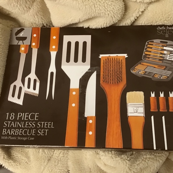 16 - NWOT CHEF BASICS 18 PIECE BARBECUE SET - Picture 1 of 7